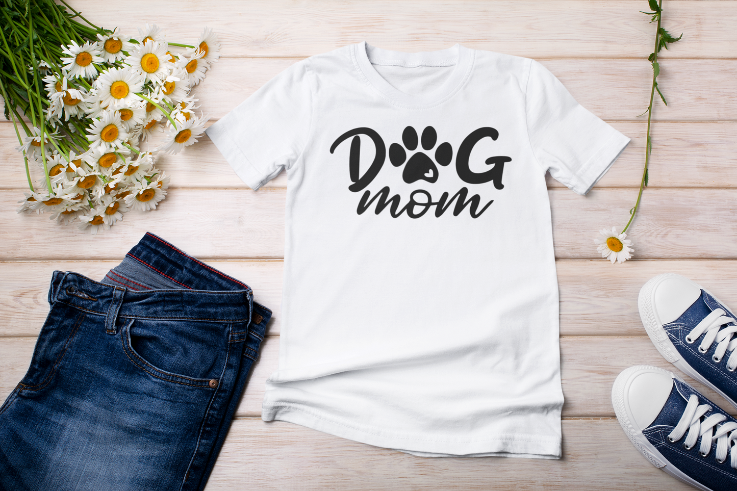 “Dog Mom” t-shirt